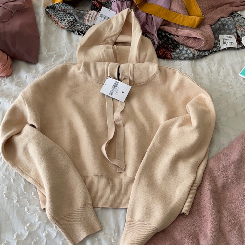 Cropped forever 21 hoodie
